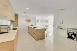 Picture of 1300 S Miami Ave # 1610, Miami, FL 33130