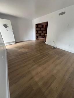 Picture of 1605 Lenox Ave # 9, Miami Beach, FL 33139