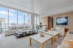 Picture of 50 S Pointe Dr # 2703, Miami Beach, FL 33139