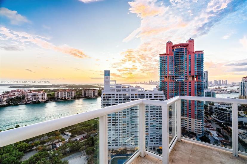 Picture of 50 S Pointe Dr # 2703, Miami Beach FL 33139