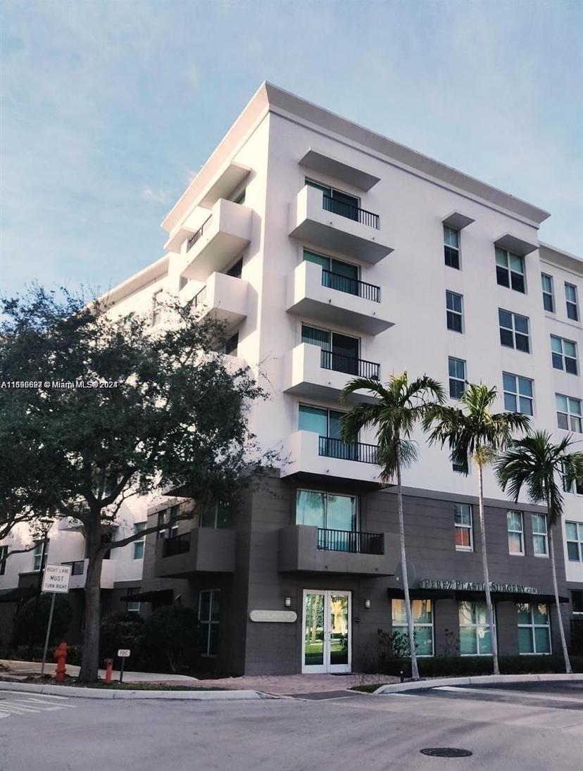 Picture of 2401 NE 65Th St # 505, Fort Lauderdale FL 33308