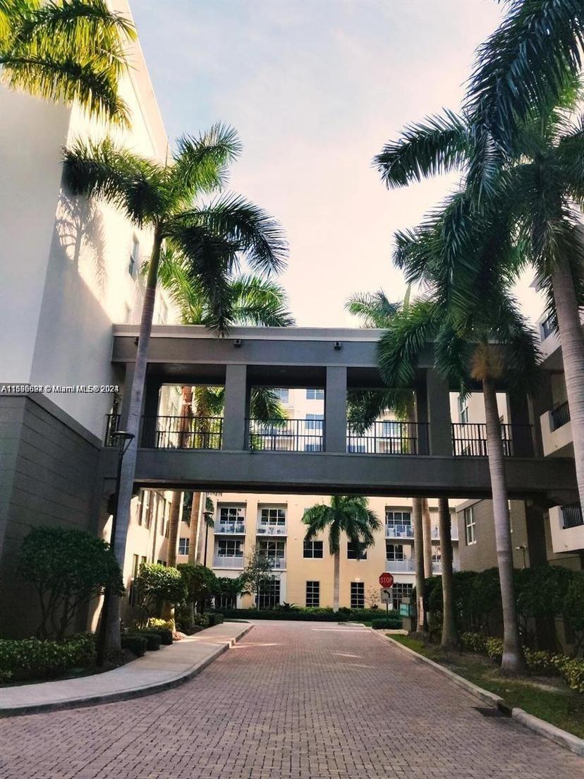 Picture of 2401 NE 65Th St # 505, Fort Lauderdale FL 33308