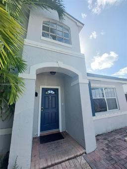 Picture of 16120 SW 72Nd Ter, Miami, FL 33193