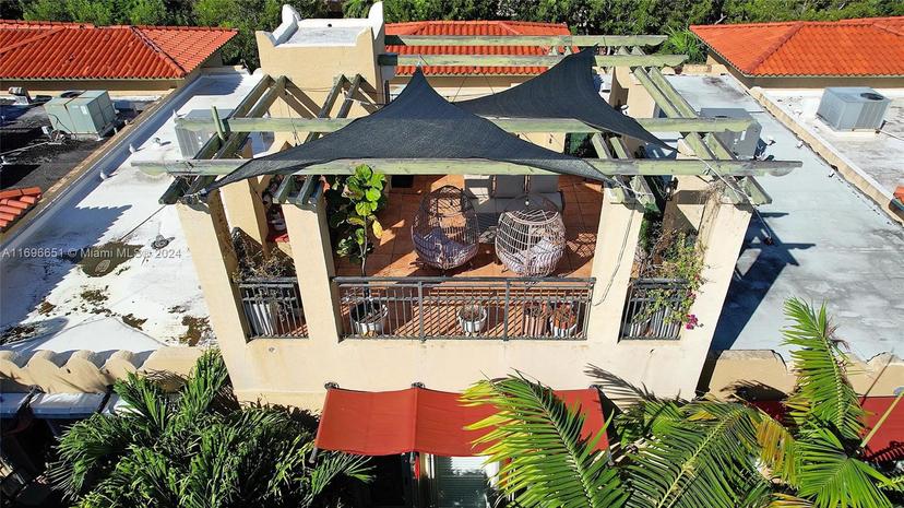Picture of 6151 Paradise Point Dr # 6151, Palmetto Bay FL 33157
