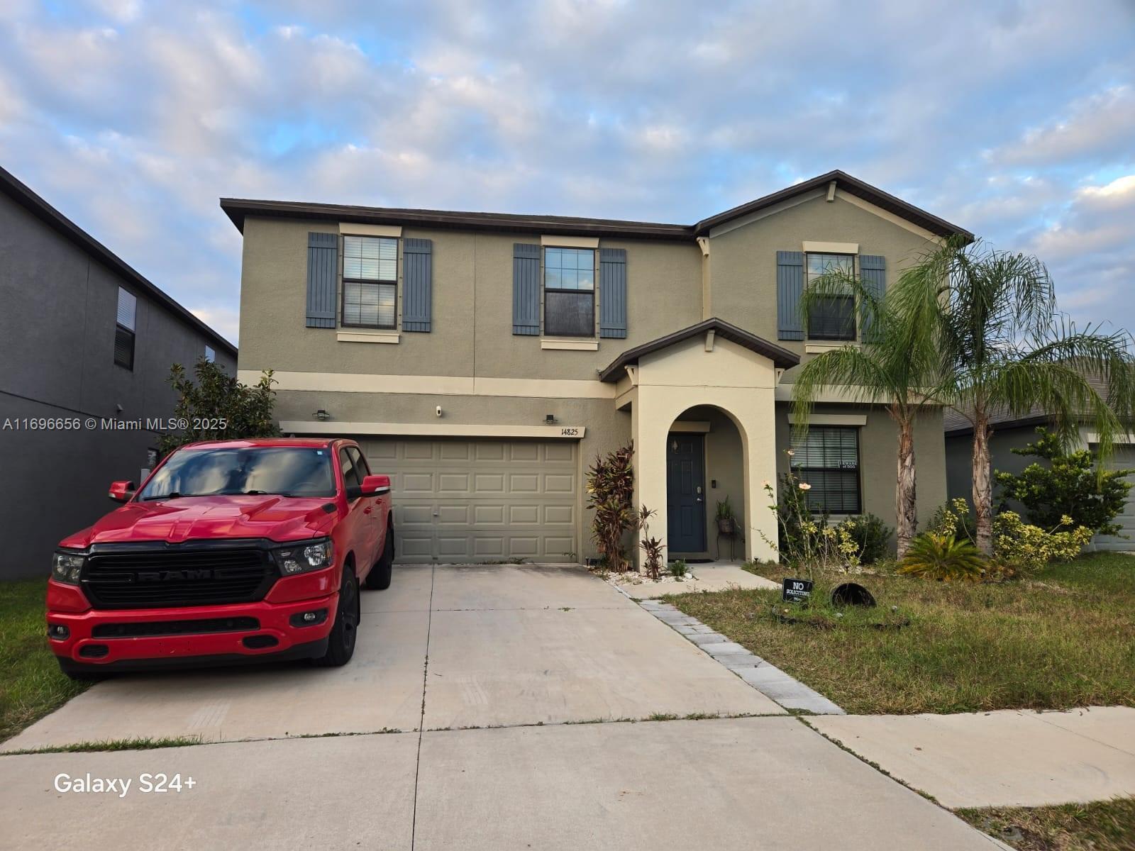 Picture of 14825 Crescent Rock Drive, Tampa, FL 33598