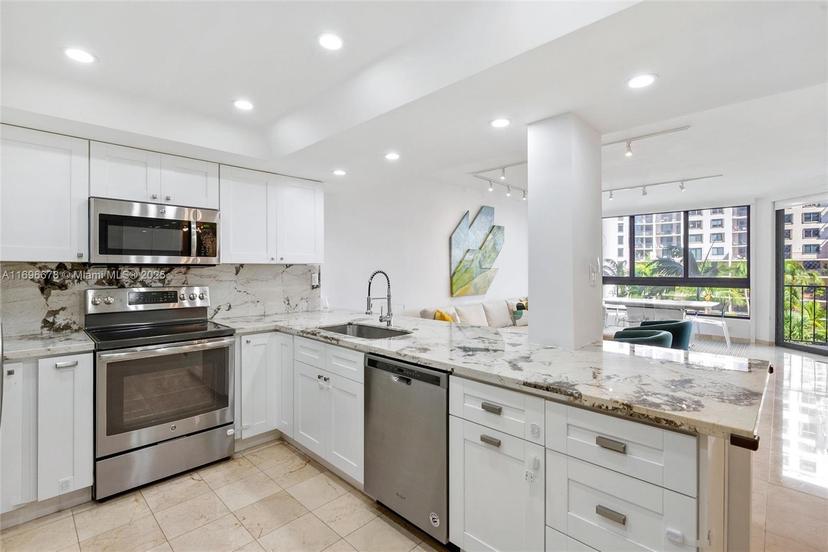 Picture of 520 Brickell Key Dr # A604, Miami FL 33131