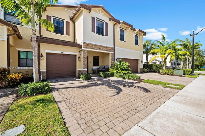 Picture of 4641 Caspian Way, Davie FL 33314