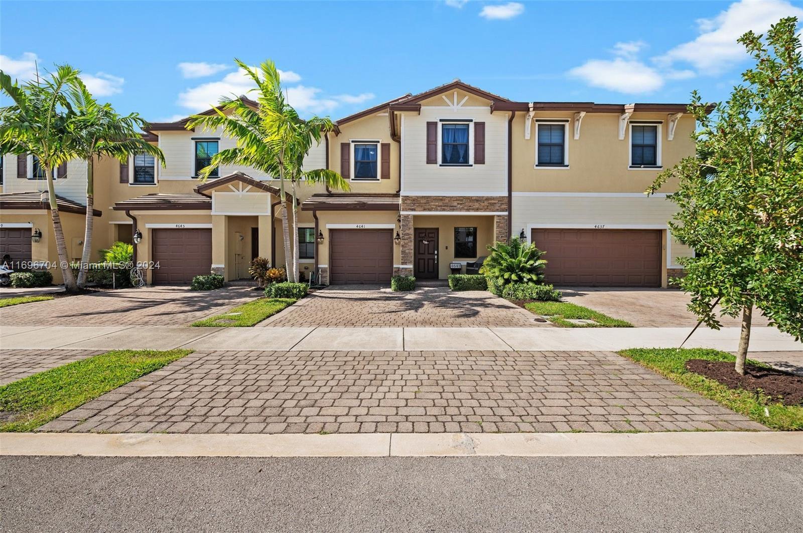 Picture of 4641 Caspian Way, Davie, FL 33314