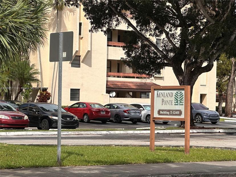Picture of 12455 SW 93Rd Ter # 303T, Miami FL 33186