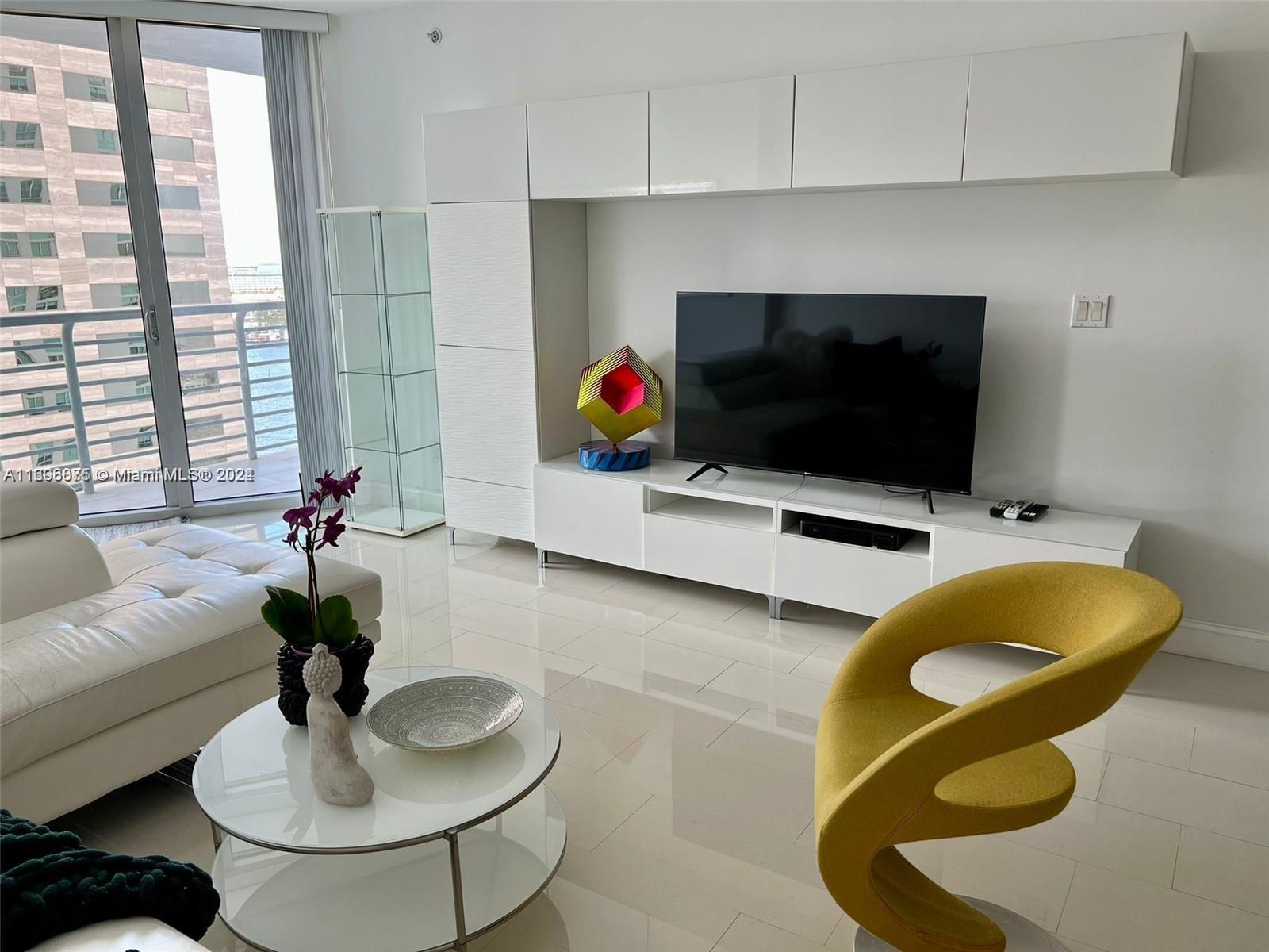 Picture of 335 S Biscayne Blvd # 2202, Miami, FL 33131