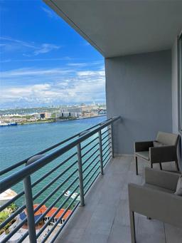 Picture of 335 S Biscayne Blvd # 2202, Miami, FL 33131