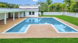 Picture of 12525 SW 68Th Ct, Pinecrest, FL 33156