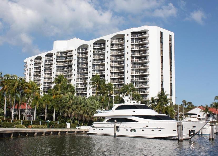 Picture of 3610 Yacht Club Dr # 208, Aventura FL 33180