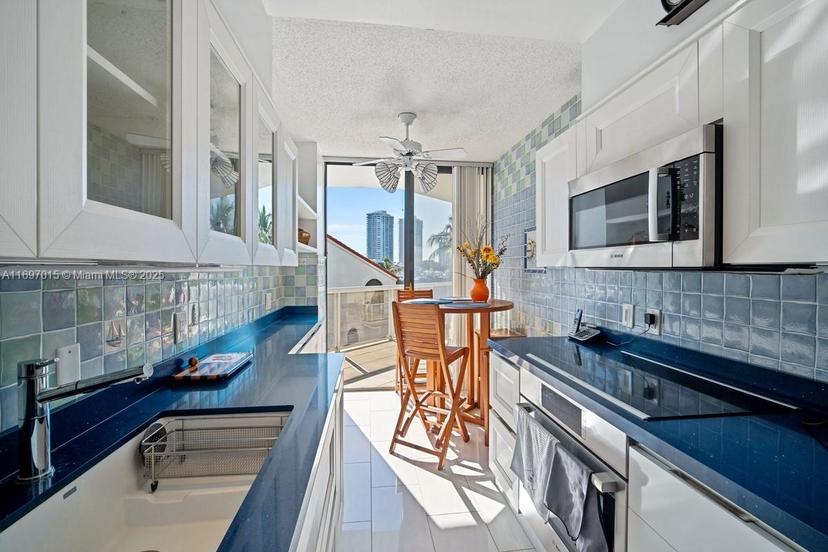 Picture of 3610 Yacht Club Dr # 208, Aventura FL 33180