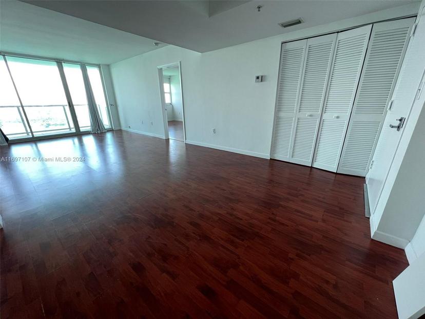 Picture of 650 West Ave # 2509, Miami Beach FL 33139