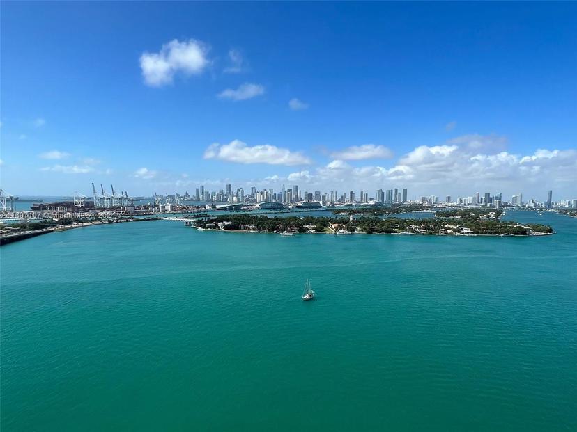 Picture of 650 West Ave # 2509, Miami Beach FL 33139