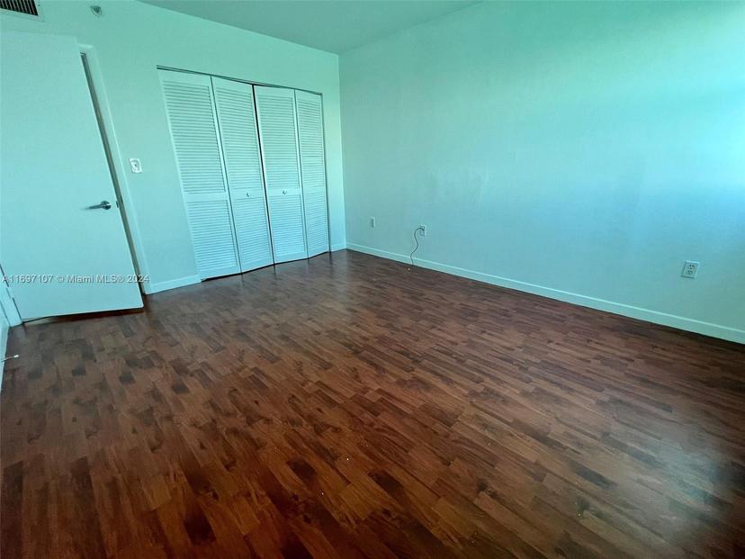 Picture of 650 West Ave # 2509, Miami Beach FL 33139