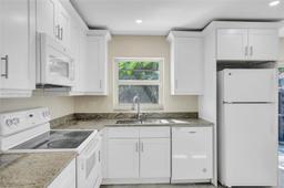 Picture of 10820 NW 12Th Pl, Plantation, FL 33322