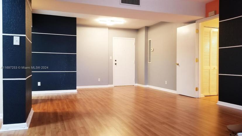 Picture of 1900 Diana Dr # 3E, Hallandale Beach FL 33009