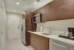 Picture of 5300 NW 87Th Ave # 807, Doral, FL 33178