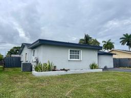 Picture of 4367 NW 113Th Ter, Sunrise, FL 33323
