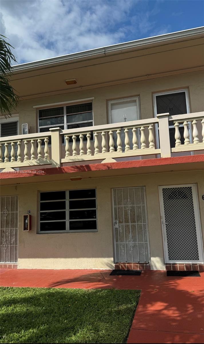 Picture of 20320 NE 2Nd Ave # 27, Miami Gardens FL 33179
