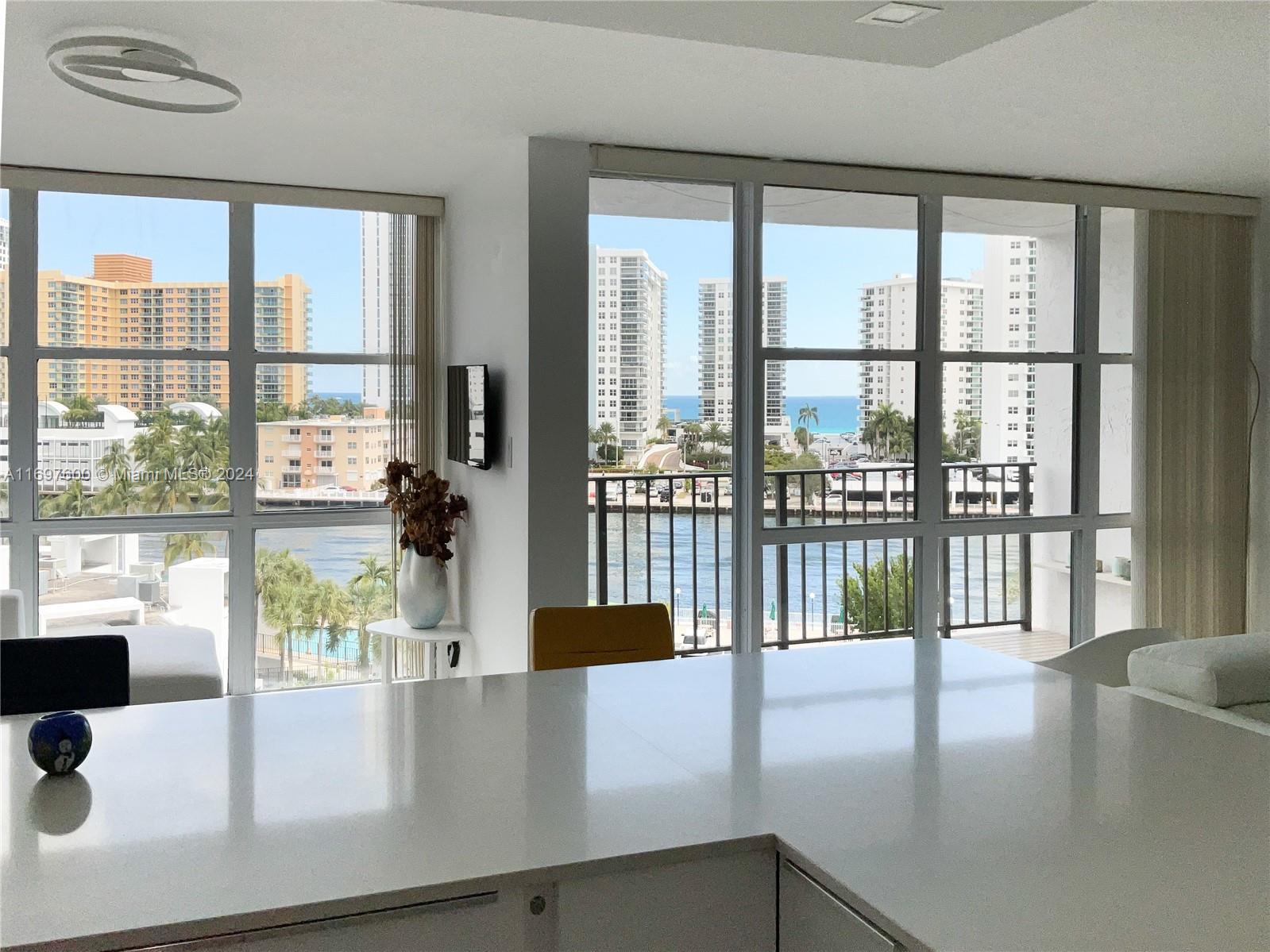 Picture of 800 Parkview Dr # 708, Hallandale Beach, FL 33009