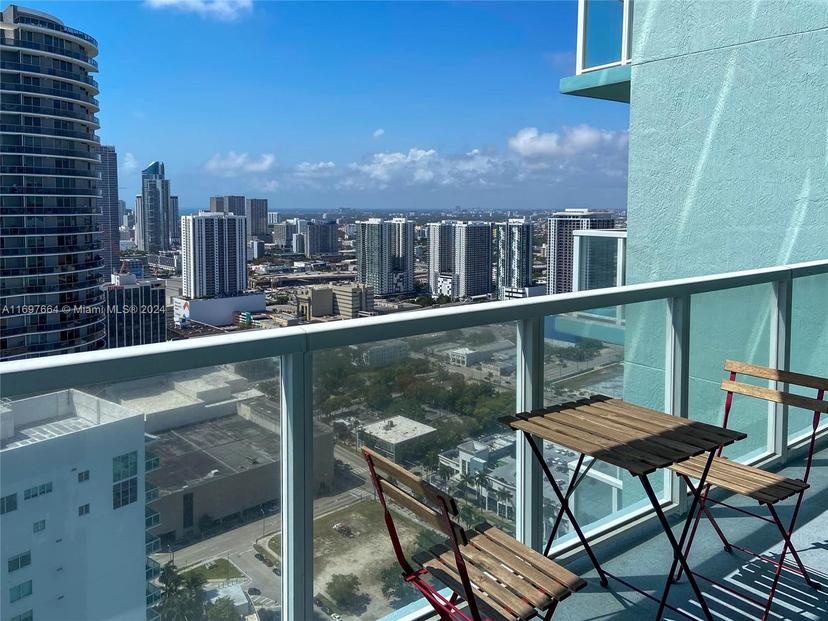 Picture of 1900 N Bayshore Dr # 4407, Miami FL 33132