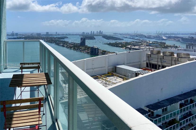 Picture of 1900 N Bayshore Dr # 4407, Miami FL 33132