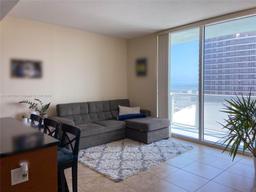 Picture of 1900 N Bayshore Dr # 4407, Miami, FL 33132