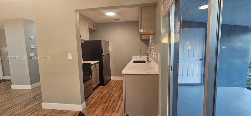 Picture of 331 N 70Th Way, Hollywood FL 33024