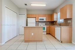 Picture of 2935 SE 15Th Ave # 0, Homestead, FL 33035