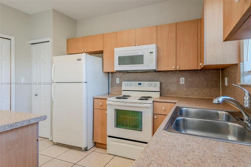Picture of 2935 SE 15Th Ave # 0, Homestead FL 33035