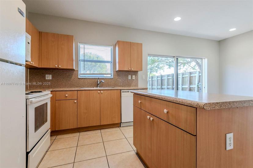 Picture of 2935 SE 15Th Ave # 0, Homestead FL 33035