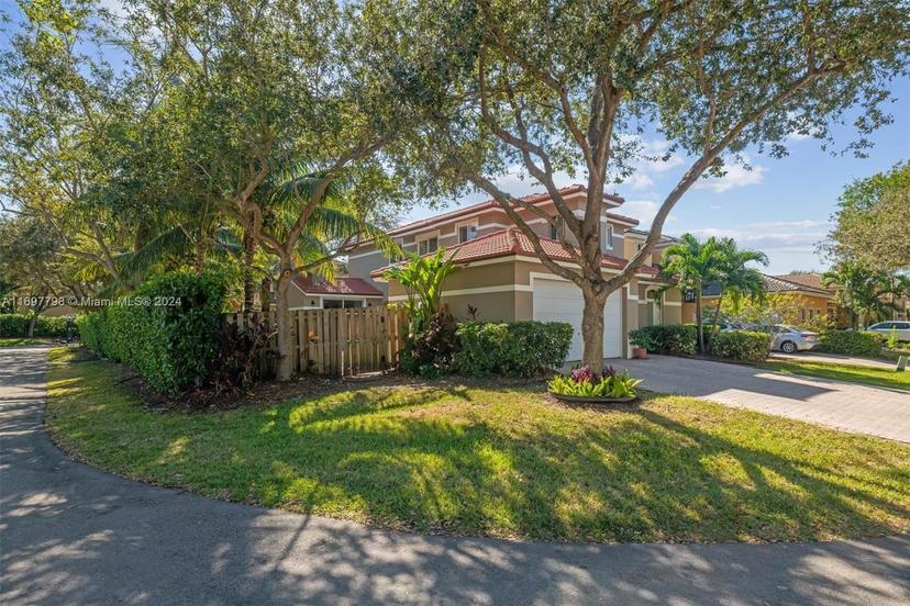 Picture of 9030 SW 162Nd St, Palmetto Bay FL 33157