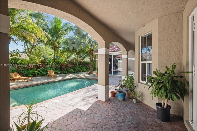 Picture of 9030 SW 162Nd St, Palmetto Bay FL 33157