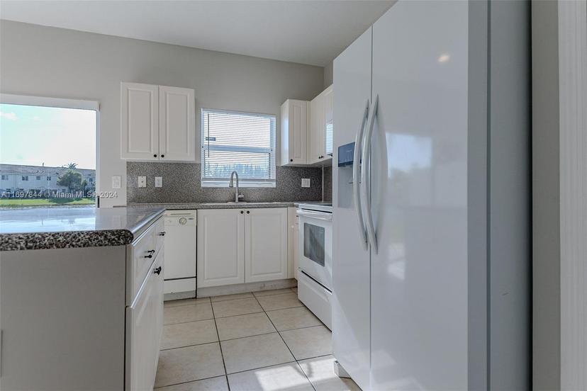 Picture of 2972 SE 15Th Ter # 1, Homestead FL 33035