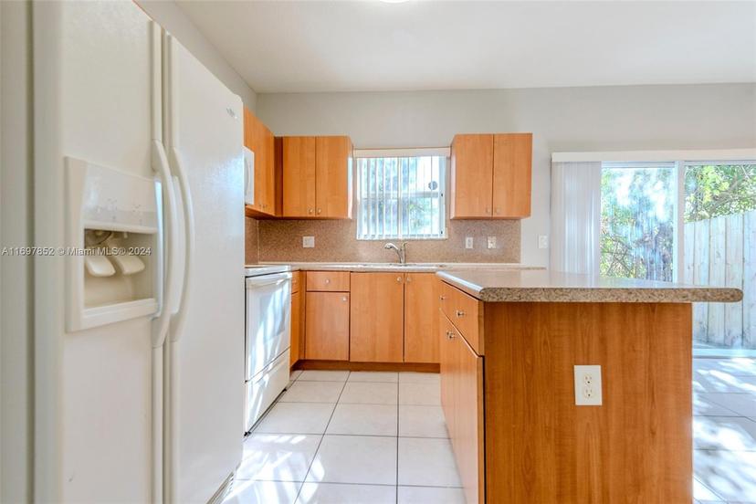 Picture of 1564 SE 31St Ct # 0, Homestead FL 33035