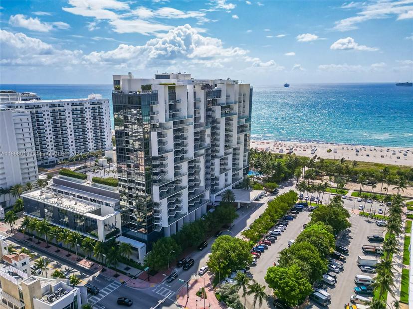 Picture of 2201 Collins Ave # 1015, Miami Beach FL 33139