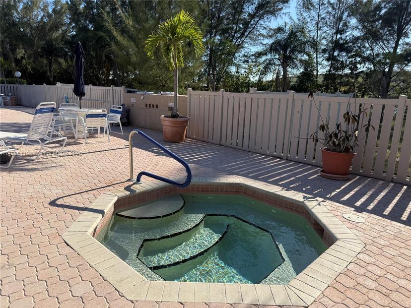 Picture of 4570 NW 18Th Ave # 506, Deerfield Beach FL 33064