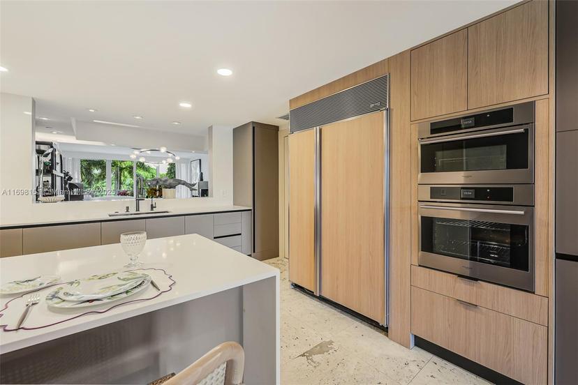 Picture of 2627 S Bayshore Dr # 504, Miami FL 33133