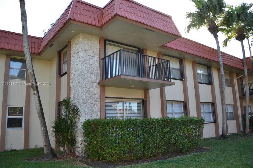 Picture of 10477 SW 108Th Ave # 230, Miami FL 33176