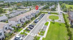 Picture of 979 NE 211Th St # 979, Miami, FL 33179
