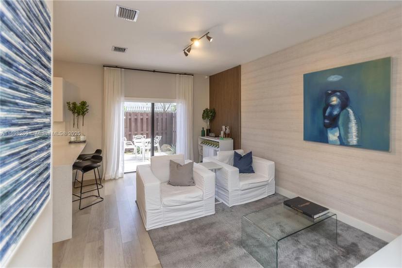 Picture of 979 NE 211Th St # 979, Miami FL 33179