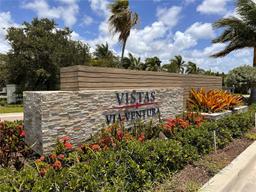 Picture of 979 NE 211Th St # 979, Miami, FL 33179