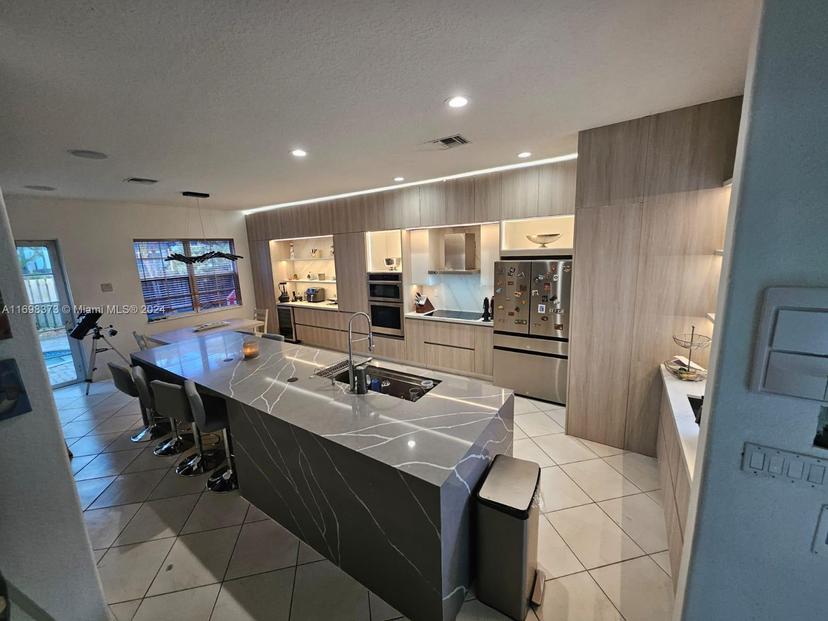 Picture of 11161 NW 71St St, Doral FL 33178