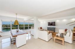 Picture of 9102 W Bay Harbor Dr # D, Bay Harbor Islands, FL 33154