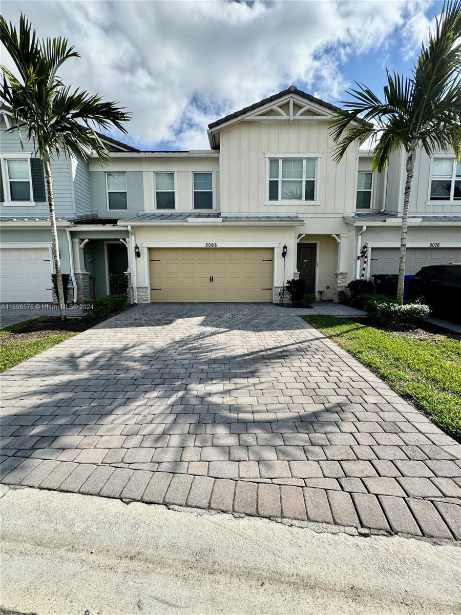 Picture of 5068 Greenway Dr, Hollywood, FL 33021