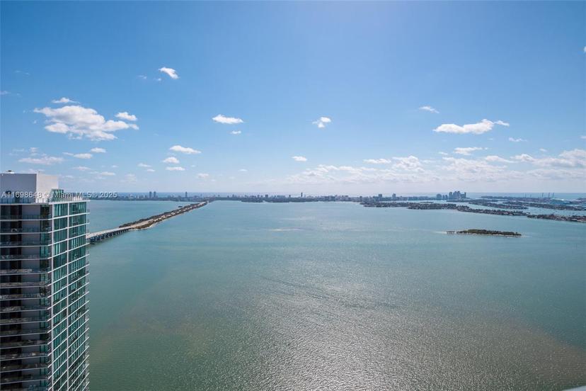Picture of 480 NE 31St Street # 5104, Miami FL 33137