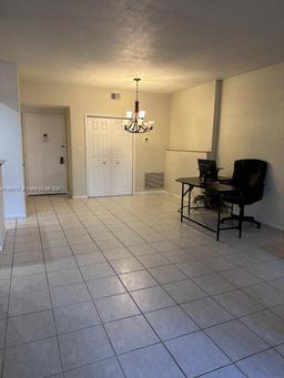 Picture of 4400 Hillcrest Dr # 114B, Hollywood, FL 33021